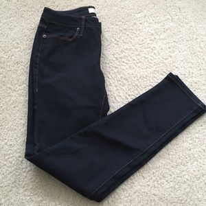 💕 NWOT Dark Wash Jeggings